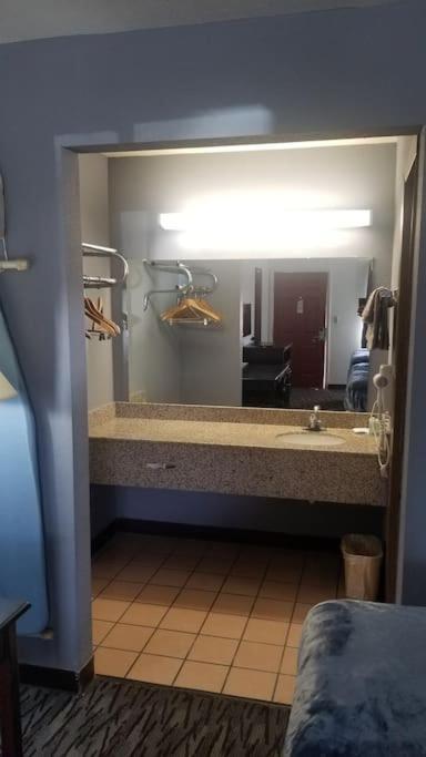 סטילווטר Hotel 2 Queen Beds Hotel Room 222 Wi-Fi Hot Tub Booking מראה חיצוני תמונה